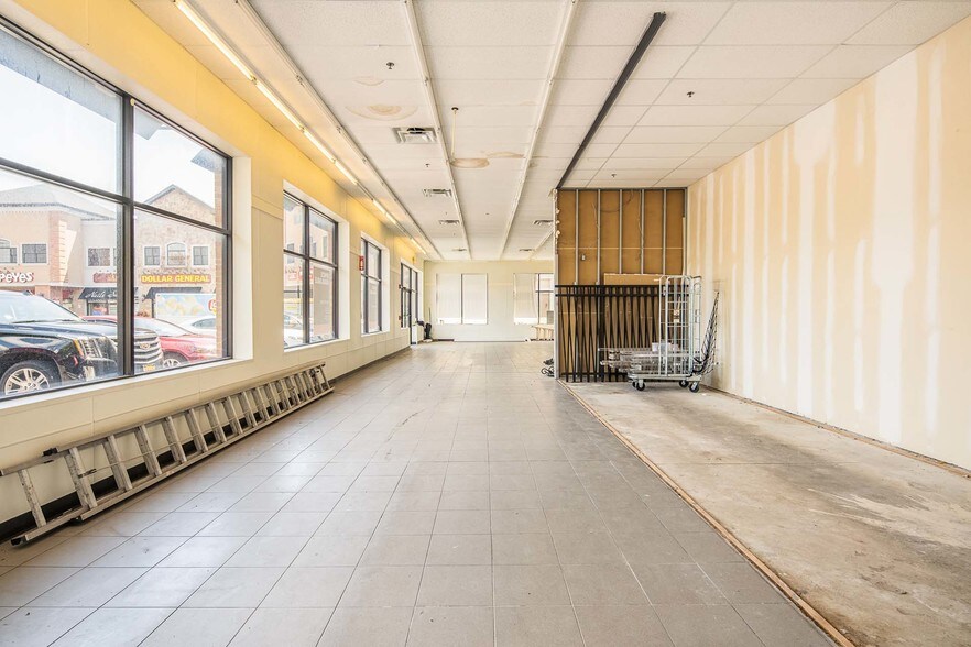 547-564 Sayre Ave, Perth Amboy, NJ à louer - Photo intérieure - Image 2 de 22