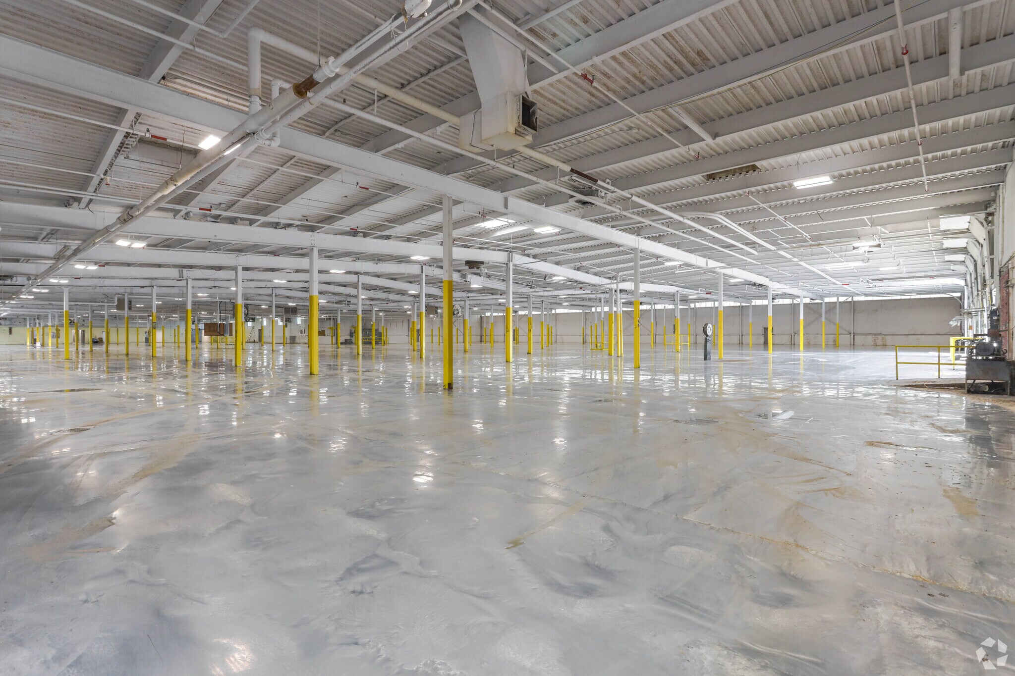 335 Wall St, Watford, ON à vendre Photo intérieure- Image 1 de 1