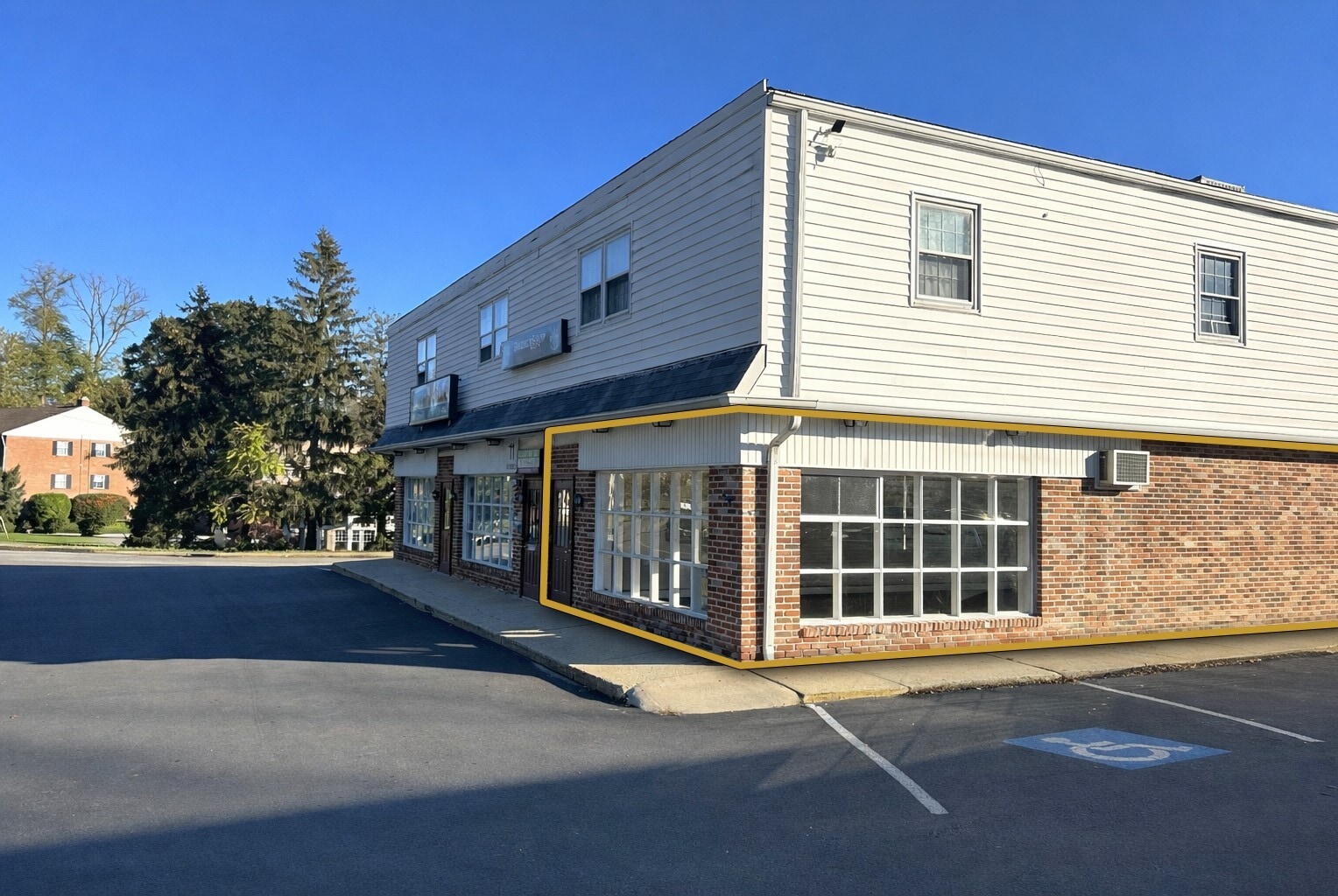 11 N Five Points Rd, West Chester, PA for lease Primary Photo- Image 1 of 9