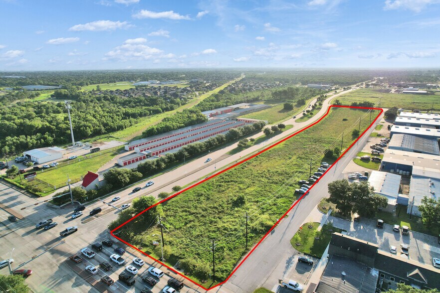 3815 Alice St, Pearland, TX for sale - Building Photo - Image 1 of 8