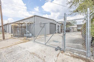 603 N Loring Ave, Laredo, TX for lease Building Photo- Image 2 of 24
