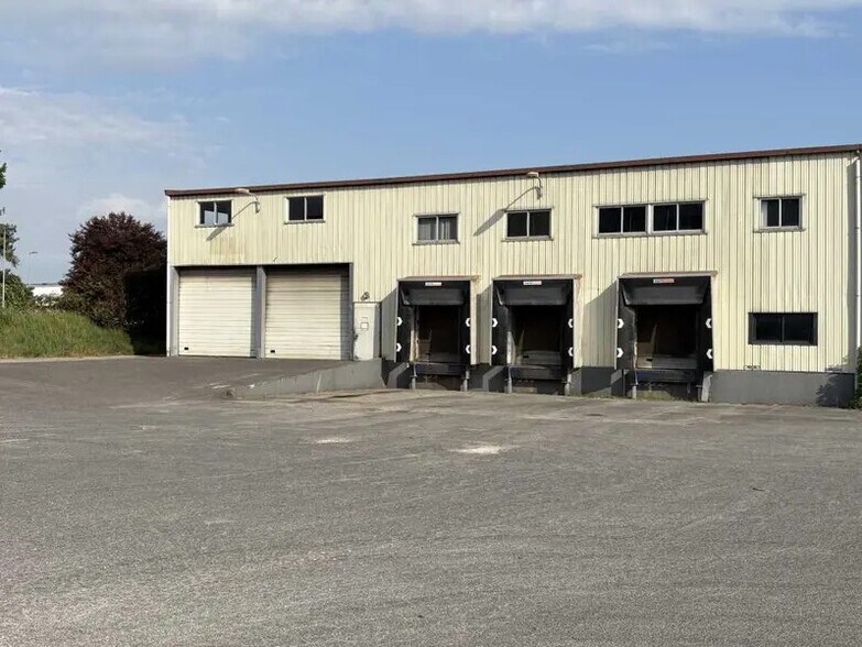Flex in Ormes for lease - Building Photo - Image 3 of 14