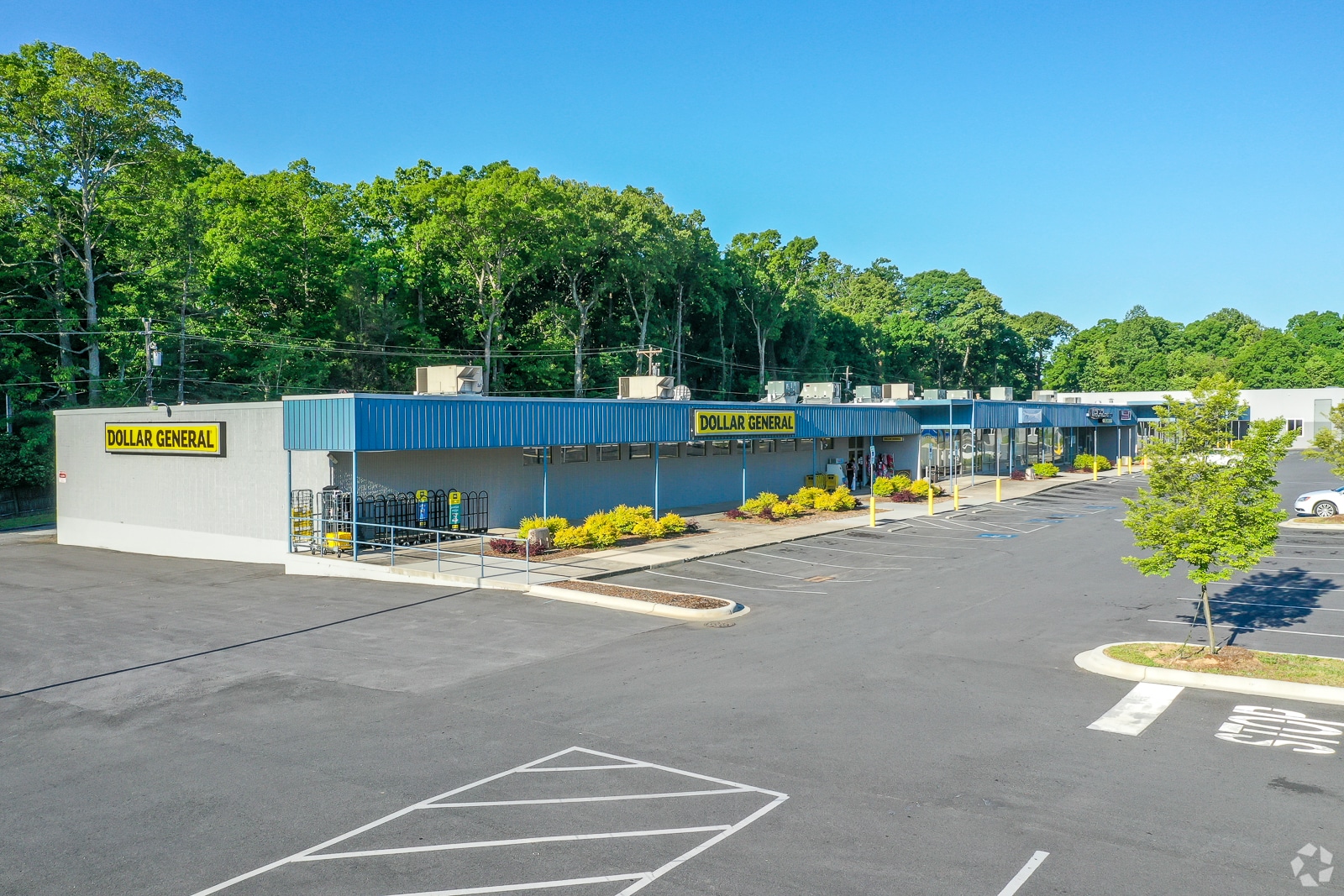 439-489 N Cannon Blvd, Kannapolis, NC for lease Building Photo- Image 1 of 18