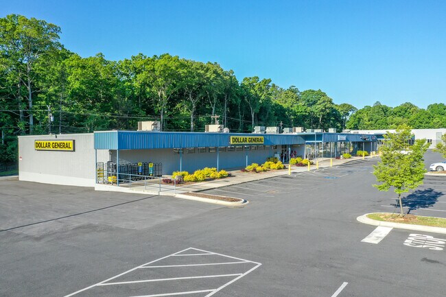 Plus de détails pour 439-489 N Cannon Blvd, Kannapolis, NC - Commerce de détail à louer