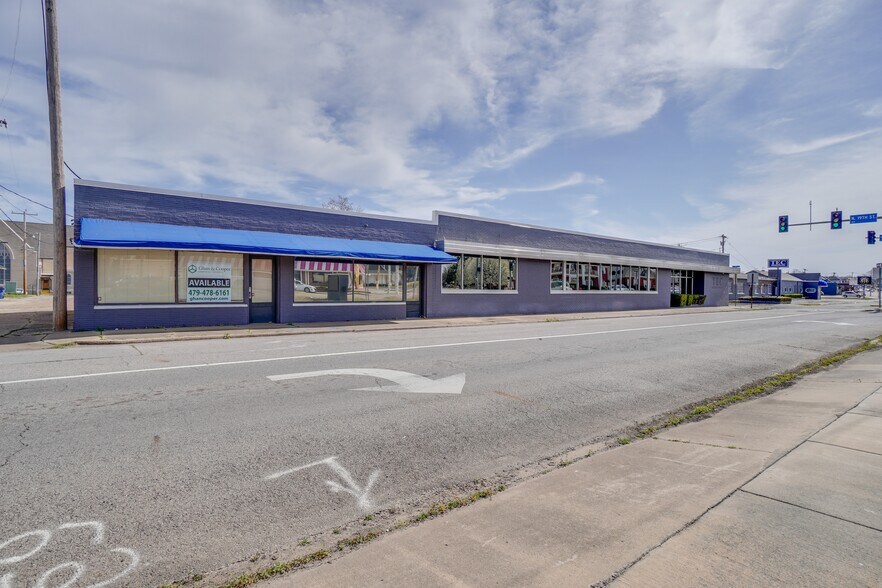 1825 N A St, Fort Smith, AR for sale - Building Photo - Image 1 of 5