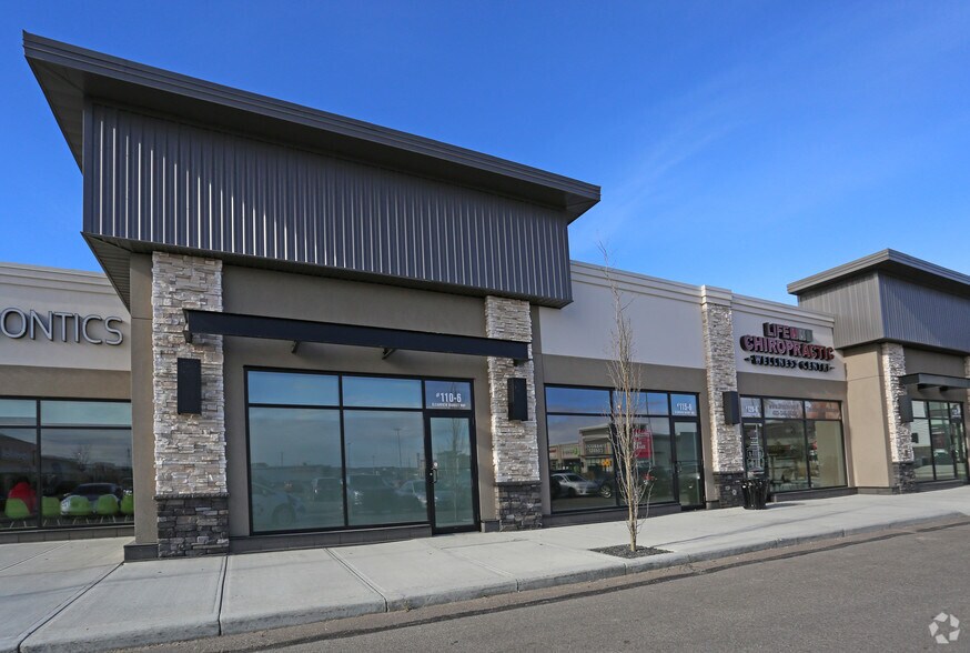 3 Clearview Market Way, Red Deer, AB à louer - Photo du bâtiment - Image 2 de 13