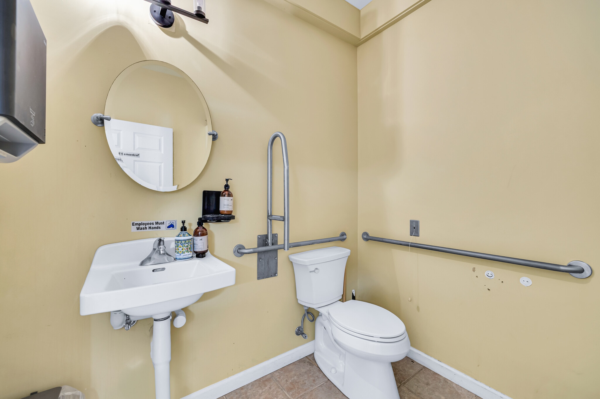 93 Elm St, Old Saybrook, CT à vendre Photo intérieure- Image 1 de 11