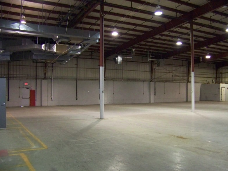 380 Lapp Rd, Malvern, PA for sale - Interior Photo - Image 2 of 2