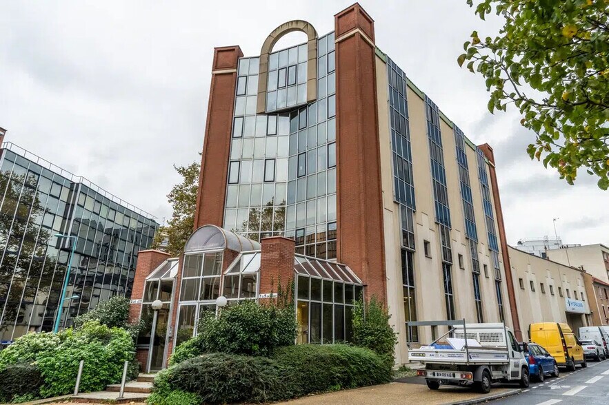 Bureau dans Gentilly à vendre - Photo du bâtiment - Image 1 de 10