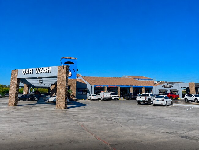 Plus de détails pour 2828 S Country Club Dr, Mesa, AZ - Commerce de détail à louer