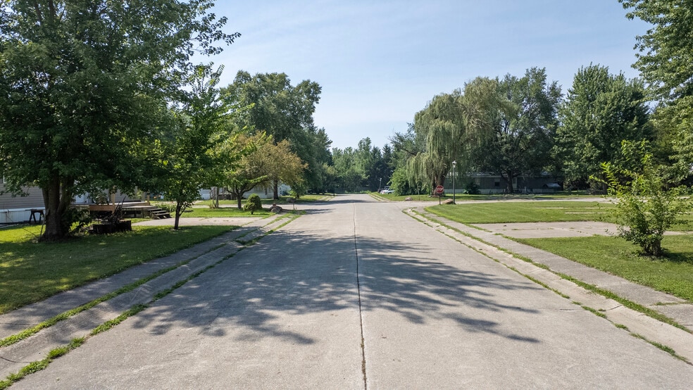 5822 Natalie Dr, Remington, IN for sale - Building Photo - Image 3 of 10