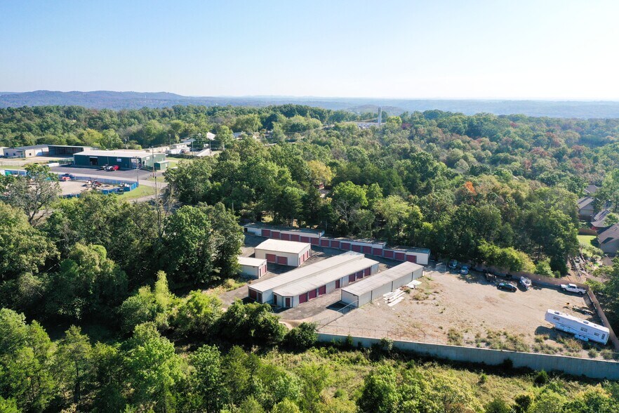 516 Rinehart Rd, Branson, MO à vendre - Photo du bâtiment - Image 3 de 8