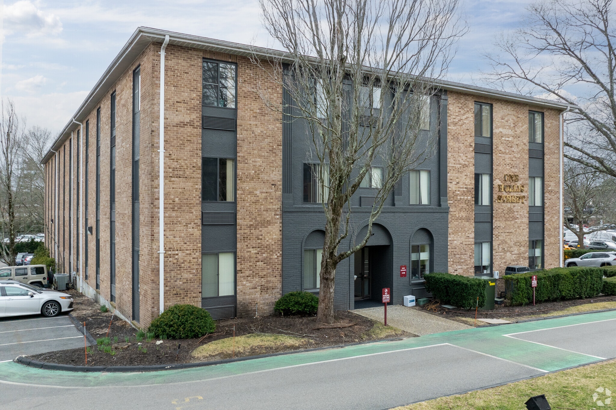 1 Hollis St, Wellesley, MA for lease Primary Photo- Image 1 of 8