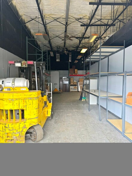 4 Mark Rd, Kenilworth, NJ for sale - Interior Photo - Image 3 of 9