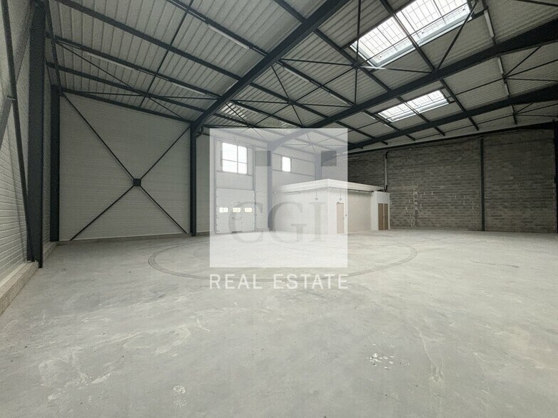 45 Boucle De La Ramée, Saint-Quentin-Fallavier à vendre - Photo du bâtiment - Image 2 de 20