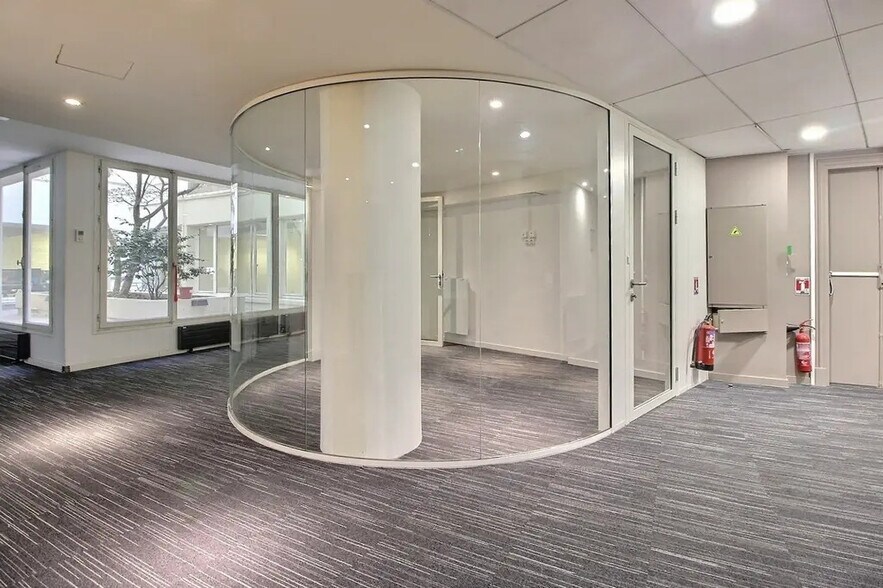 70 Boulevard De Courcelles, Paris à louer - Photo du bâtiment - Image 3 de 18