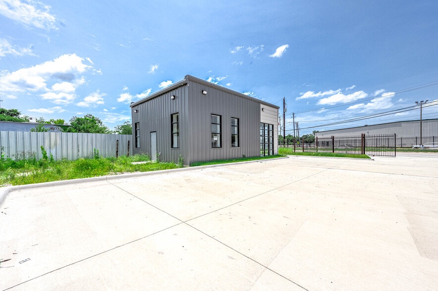 1908 Little York Rd, Houston, TX à vendre - Photo du bâtiment - Image 3 de 25