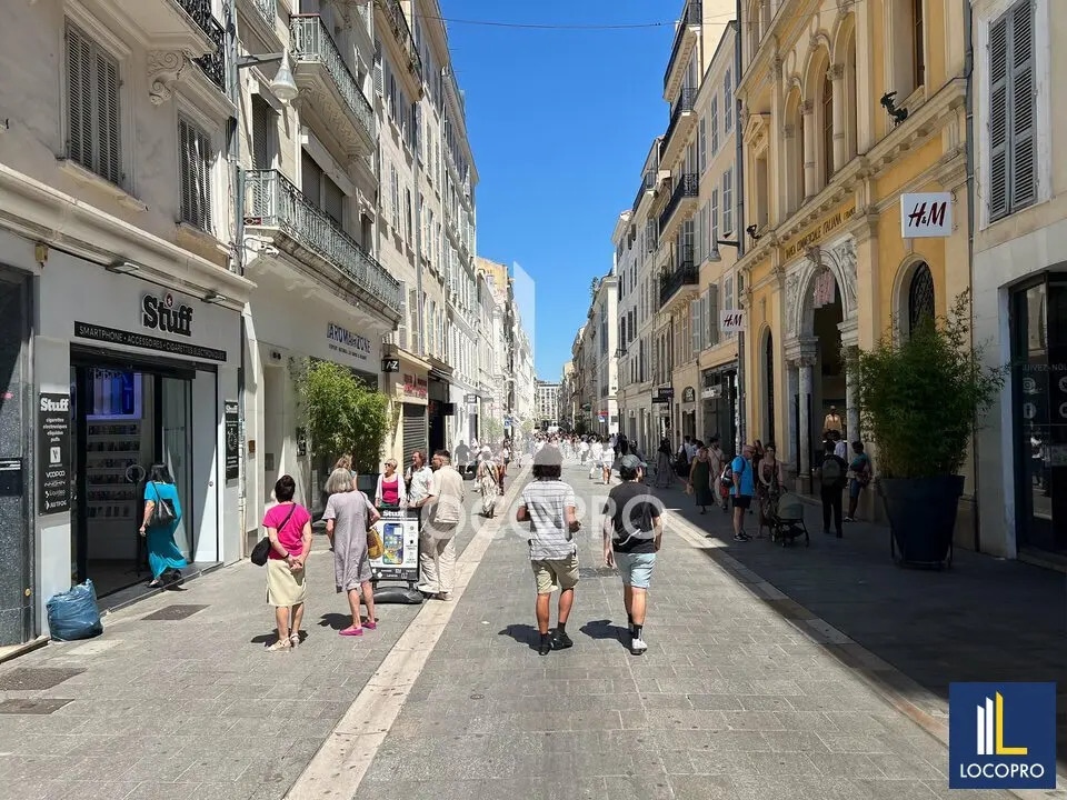 Retail in Marseille for lease Building Photo- Image 1 of 6