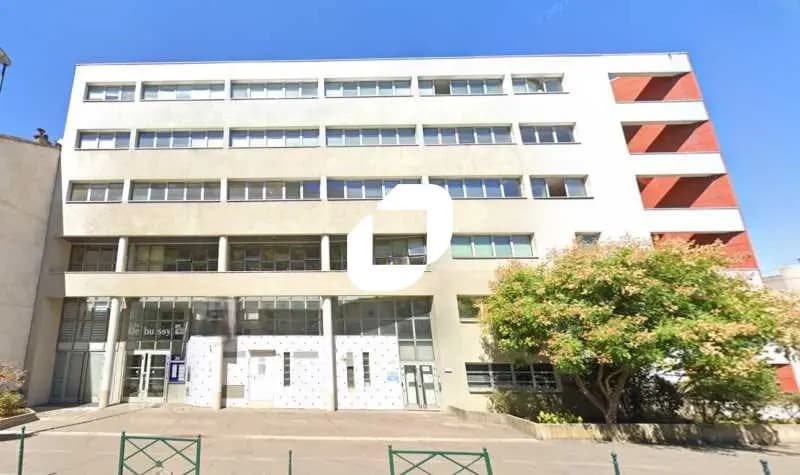 Office in Colombes for sale - Building Photo - Image 1 of 4