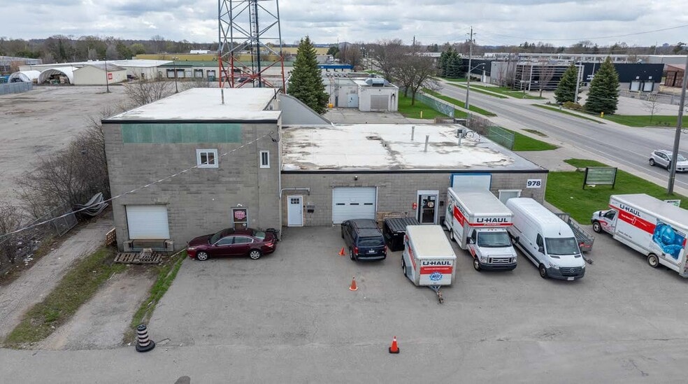 978 Bishop St N, Cambridge, ON for lease - Aerial - Image 3 of 6