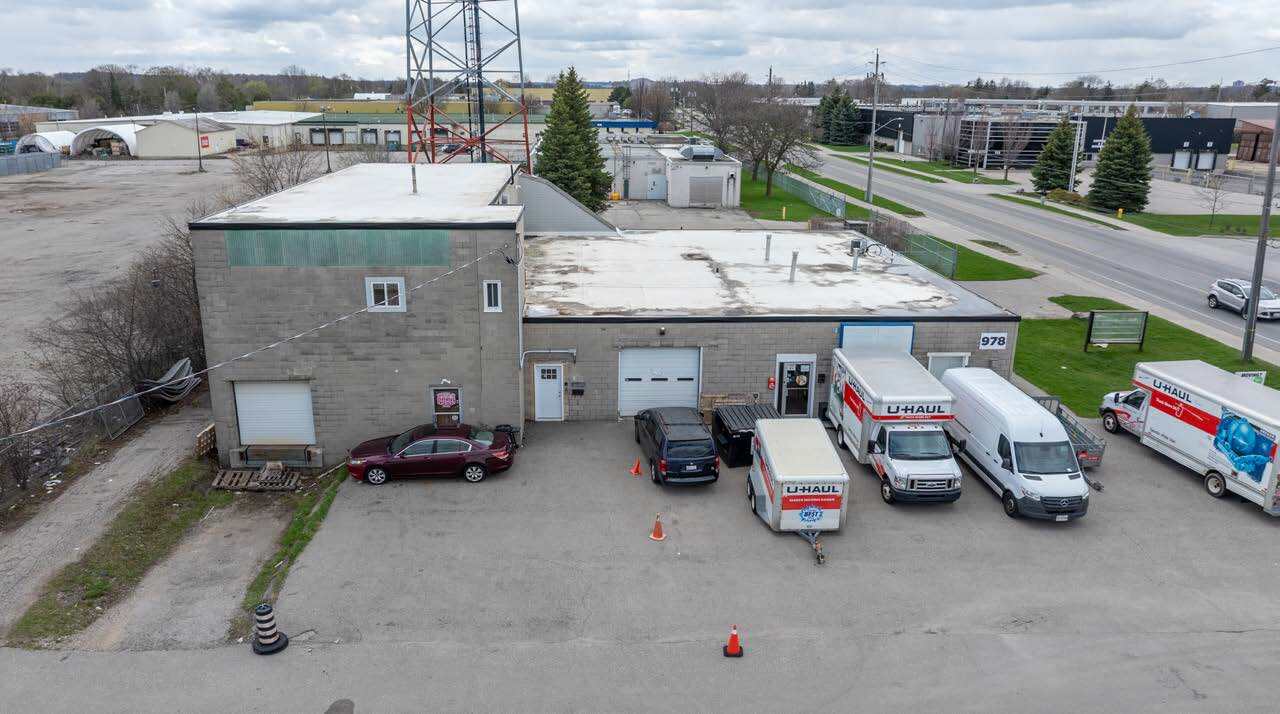 978 Bishop St N, Cambridge, ON for lease Aerial- Image 1 of 4
