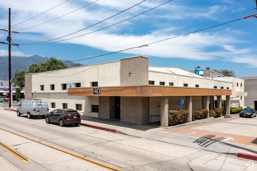 133 N Altadena Dr, Pasadena, CA à louer - Photo du bâtiment - Image 3 de 24