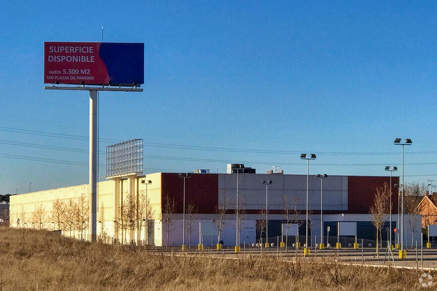 Retail in Leganés, Madrid for sale - Primary Photo - Image 1 of 2