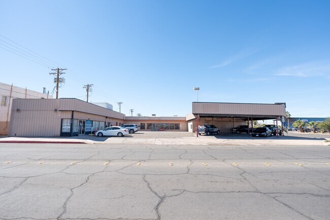 Plus de détails pour 601 Broadway St, El Centro, CA - Commerce de détail à vendre