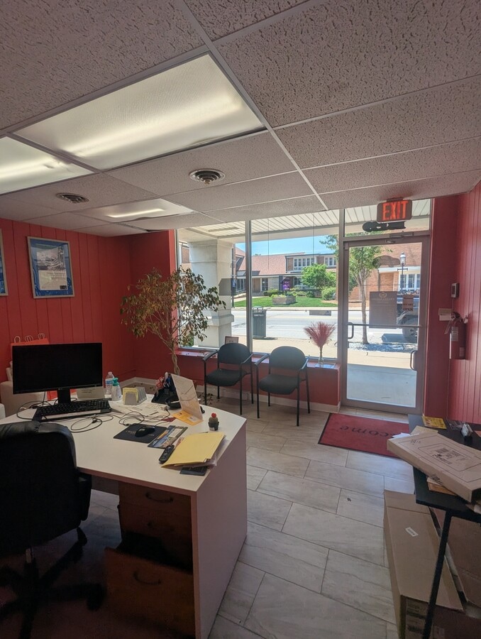 18159 Dixie Hwy, Homewood, IL 60430 - Unité 18159 -  - Photo intérieure - Image 1 of 3