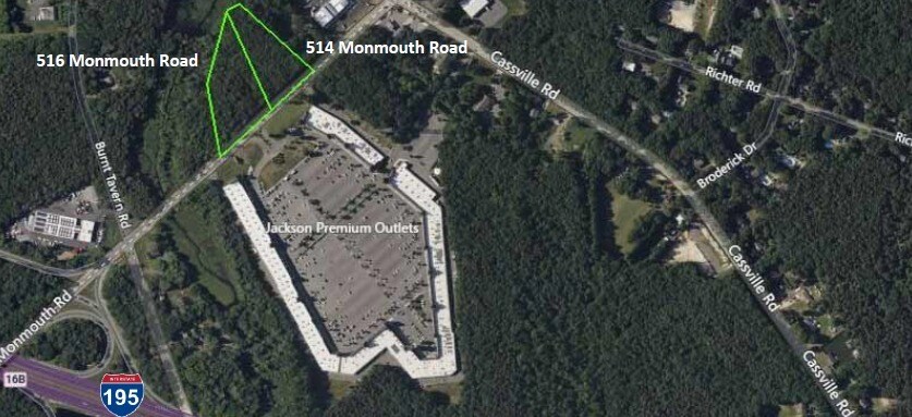 514-516 Monmouth Rd, Millstone, NJ à vendre Photo du bâtiment- Image 1 de 4