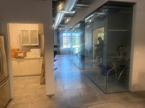 15444 N Greenway-Hayden Loop, Scottsdale, AZ for lease Interior Photo- Image 1 of 7