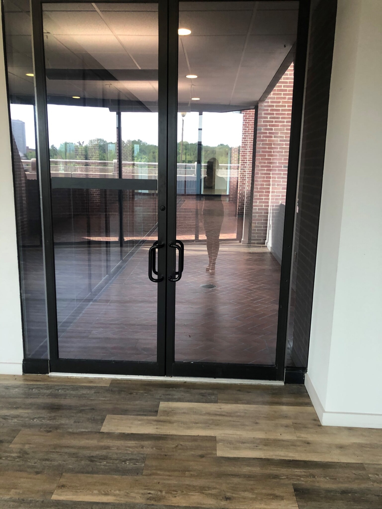 1000-1010 Wisconsin Ave NW, Washington, DC for lease Interior Photo- Image 1 of 11