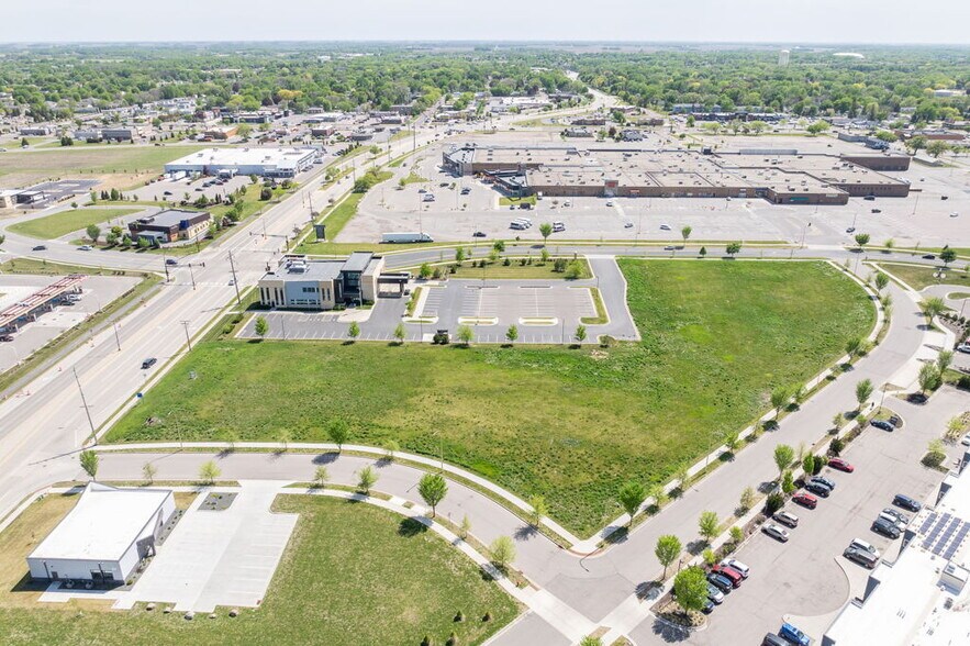 N. Victory, Mankato, MN for sale - Building Photo - Image 2 of 5