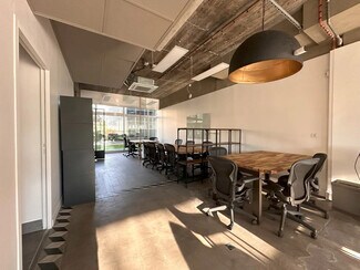 More details for 11 Quai Du Président Paul Doumer, Courbevoie - Office for Sale