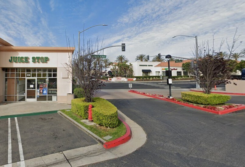 641 Camino de los Mares, San Clemente, CA à louer - Photo du bâtiment - Image 2 de 8