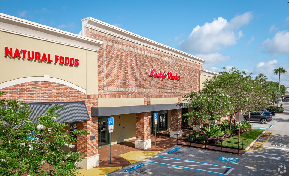 7700-7750 Peters Rd, Plantation, FL à louer - Photo du bâtiment - Image 2 de 5