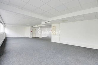 77-83 Avenue Edouard Vaillant, Boulogne-Billancourt for lease Interior Photo- Image 2 of 7