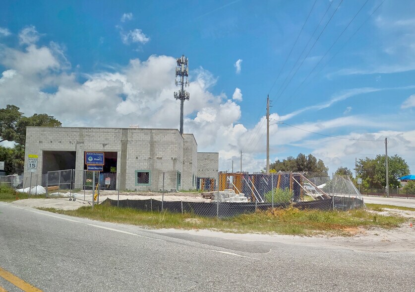 920-924 SE Dixie Hwy, Stuart, FL à vendre - Photo de construction - Image 2 de 4