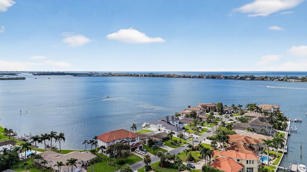1884 Southpointe Dr, Sarasota, FL for sale - Aerial - Image 3 of 72