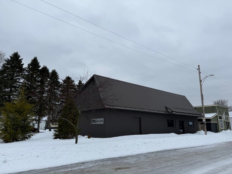 14821 Thompson Ave, Thompsonville, MI for sale - Building Photo - Image 3 of 5