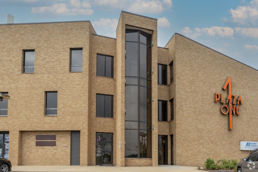 1 State Route 12, Flemington, NJ à louer - Photo du bâtiment - Image 2 de 7