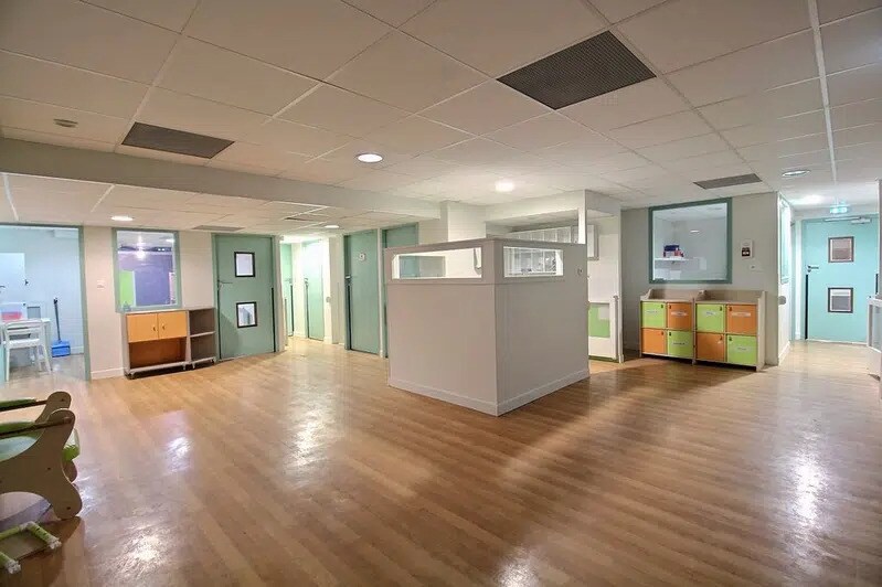 Office in Paris for lease - Building Photo - Image 3 of 5