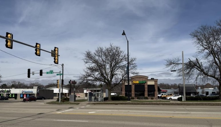 3798 E State St, Rockford, IL for sale - Primary Photo - Image 1 of 1
