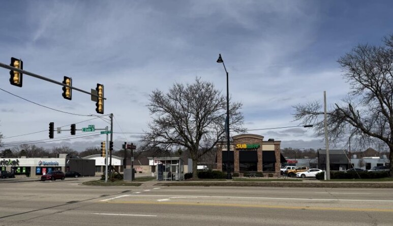 3798 E State St, Rockford, IL à vendre Photo principale- Image 1 de 2