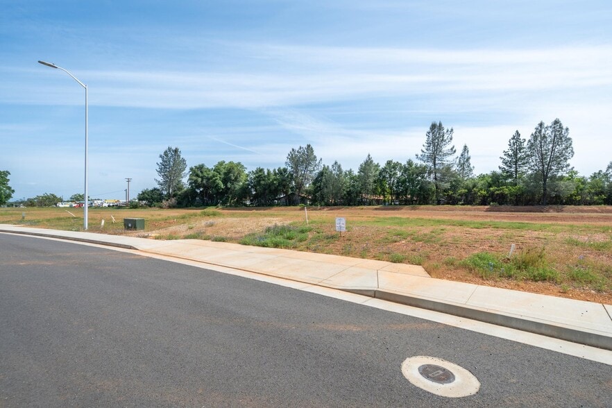 Airport Rd, Redding, CA for sale - Building Photo - Image 3 of 4