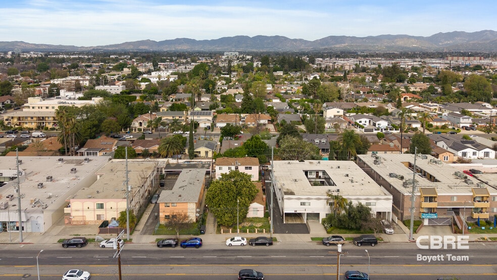 13623 Vanowen St, Van Nuys, CA for sale - Aerial - Image 1 of 18