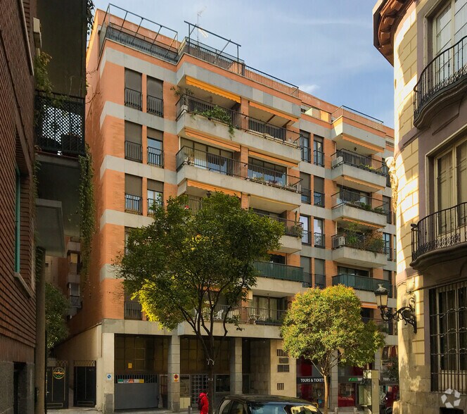Calle Noblejas, 2, Madrid, Madrid à vendre - Photo du bâtiment - Image 2 de 2