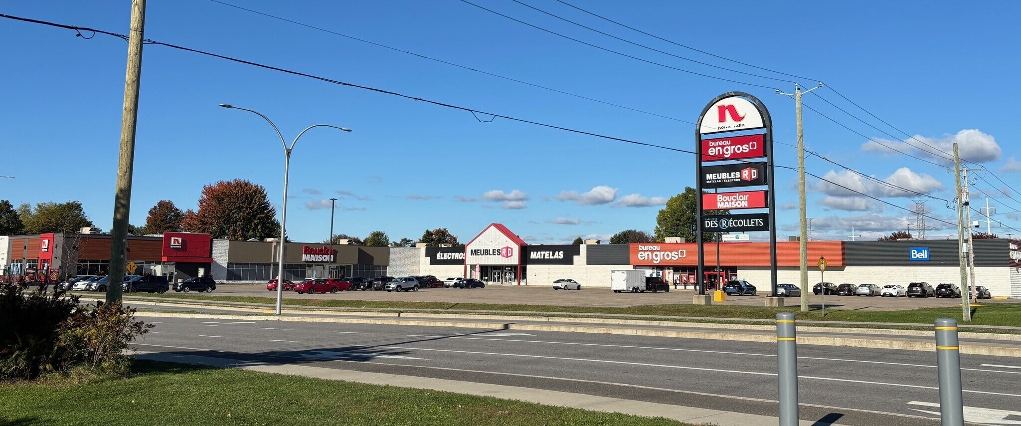 4000-4300 Boul Des Récollets, Trois-Rivières, QC for lease Primary Photo- Image 1 of 4