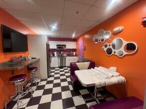 1208 E Kennedy Blvd, Tampa, FL for lease Building Photo- Image 2 of 18