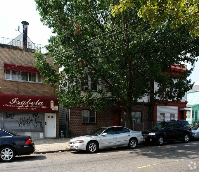 712-714 Summer Ave, Newark, NJ for sale - Building Photo - Image 2 of 2